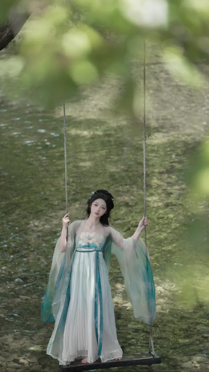 绮梦短剧-豪门：错位的新娘